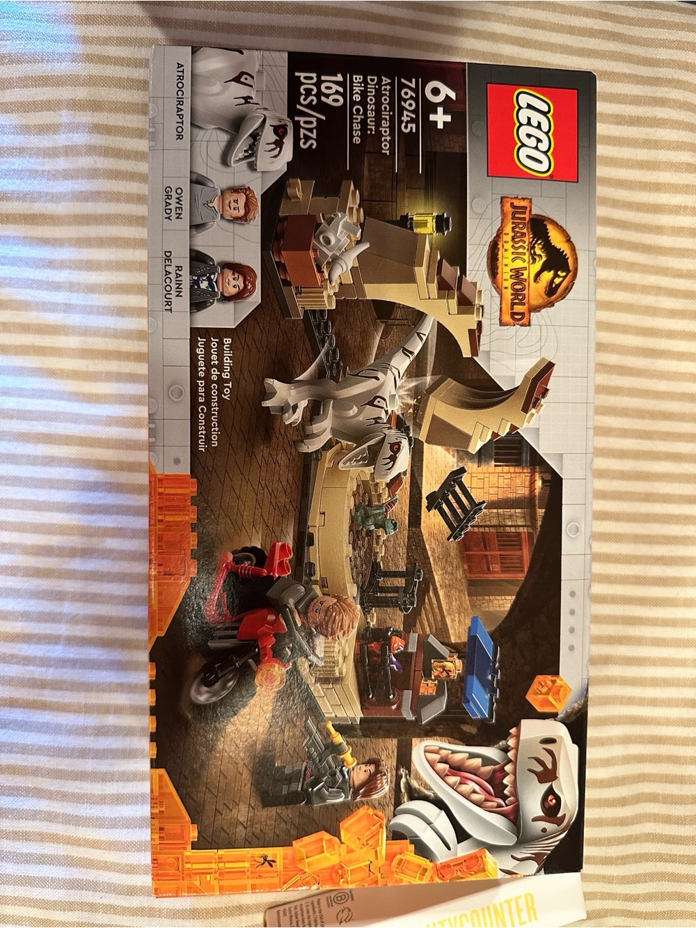 Lego Jurassic World Tan, White & Brown Indoraptor Chase Set